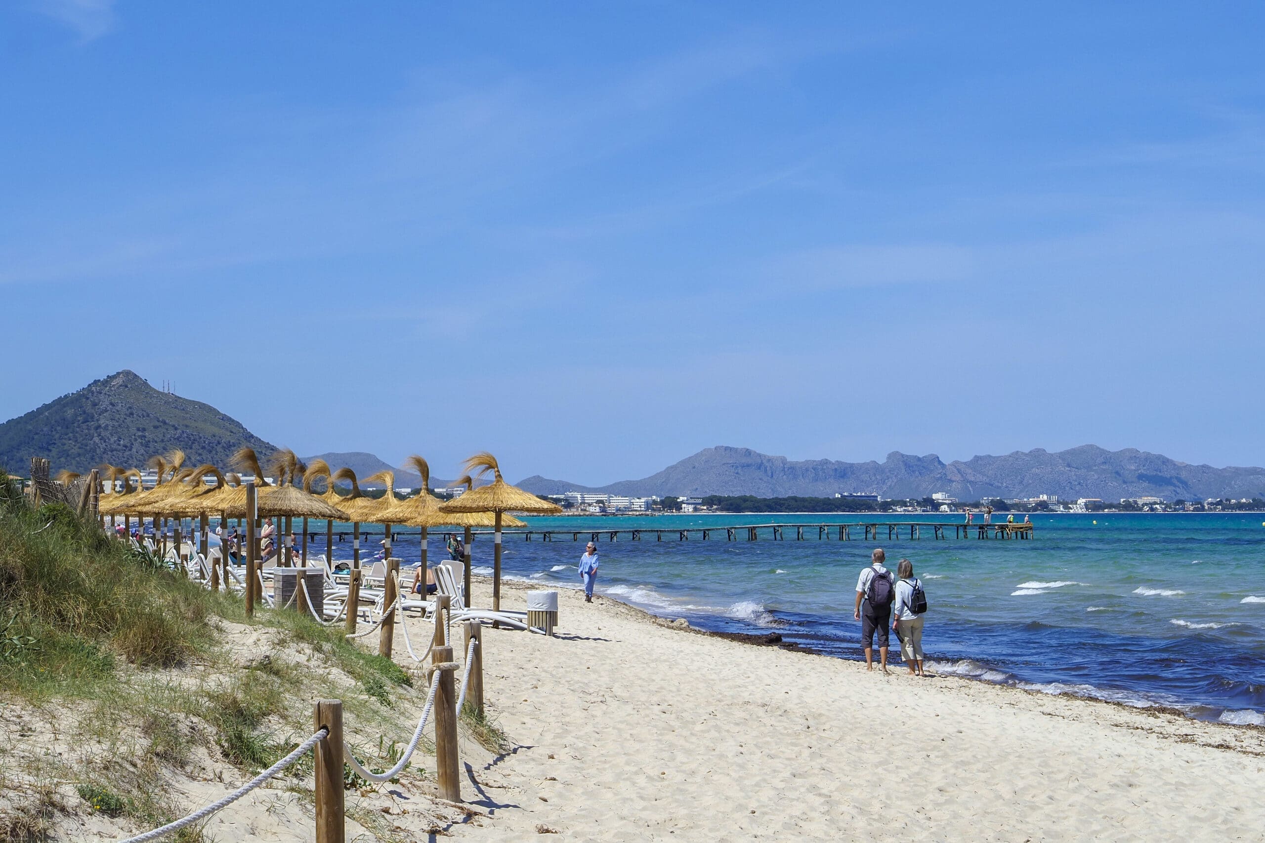 Platja de Muro: un paradís de sorra blanca i aigües turqueses amb quilòmetres de calma